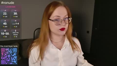 lila_pitt online show from May 8, 9:01 am