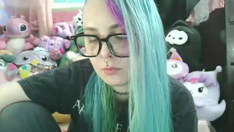 Snapshot of lilemmy1999 chatting on February 24, 8:03 pm emily ryanson online show from February 24, 8:03 pm