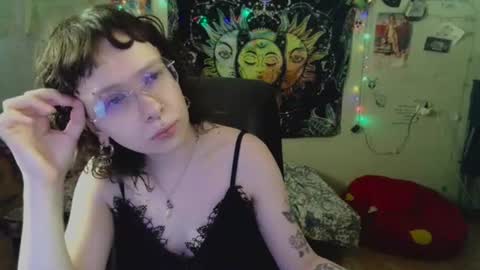 Lil online show from July 26, 12:46 pm