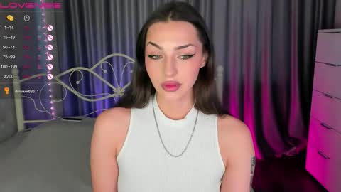 lilflexxy online show from October 10, 11:59 am