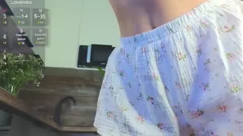 lili__roze_ online show from June 28, 5:03 am