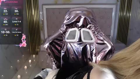 Snapshot of lili_conor_s chatting on September 17, 3:48 am Lili online show from September 17, 3:48 am