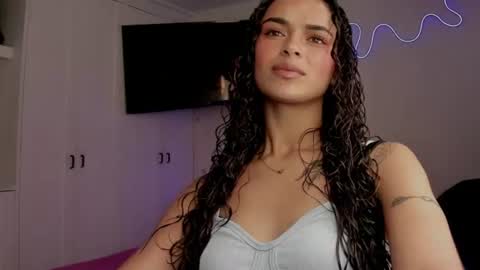 lili_evanss online show from July 27, 5:54 pm
