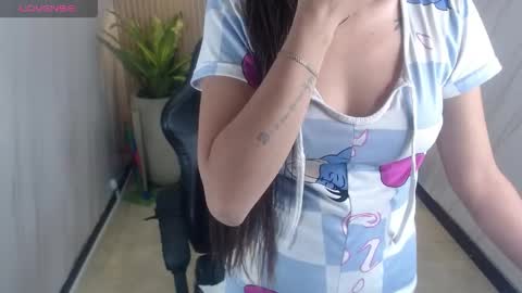 lili_mint_tf online show from April 30, 3:56 am