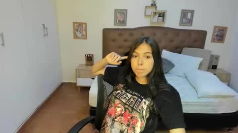 Lili online show from November 21, 8:11 pm