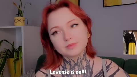 Anika online show from November 12, 3:10 pm