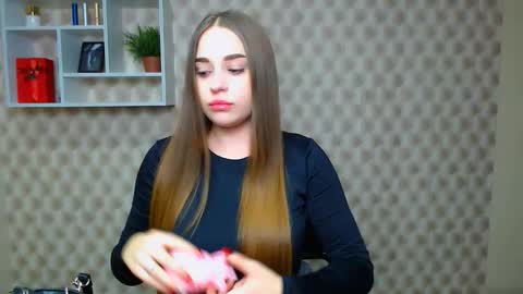 Liliana online show from October 9, 9:24 am