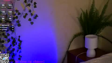 Lilian online show from December 17, 8:29 am