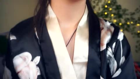 Lilian online show from September 12, 8:01 am