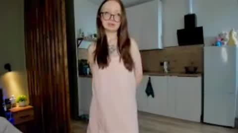 liliangaye online show from June 1, 10:06 am