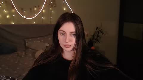 Snapshot of liliatlu chatting on October 20, 12:13 am Lilu online show from October 20, 12:13 am
