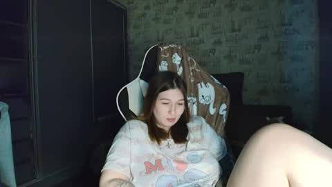 liliawoolf online show from February 28, 2:16 pm