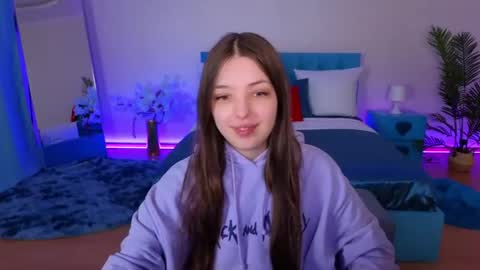 Lili Bakery online show from June 20, 1:09 am