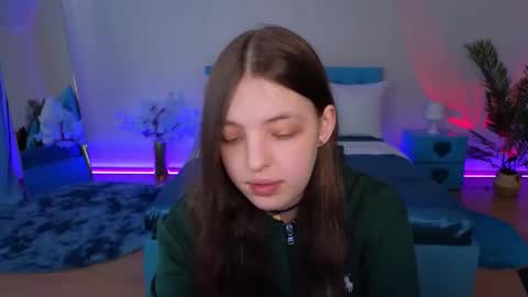 Lili Bakery online show from May 4, 4:49 am
