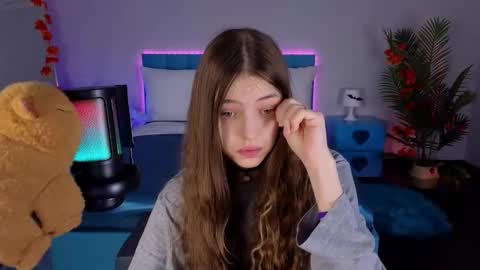 Lili Bakery online show from November 10, 3:01 am