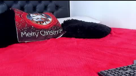 lilibluex online show from December 11, 6:52 pm