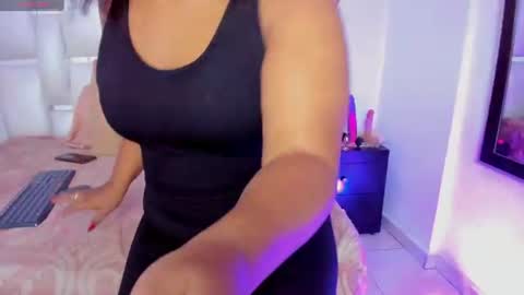 LIli cameron  online show from June 21, 12:09 pm