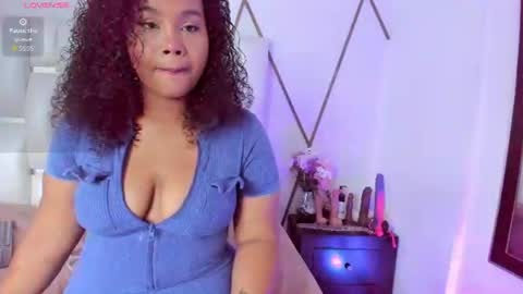 LIli cameron  online show from June 30, 11:53 am