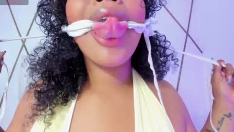 LIli cameron  online show from July 25, 12:01 pm