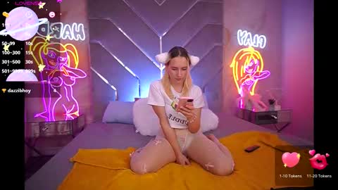 Snapshot of lilielfie chatting on October 4, 1:28 pm lilielfie online show from October 4, 1:28 pm