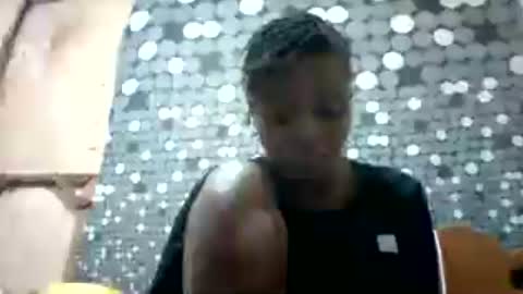 liligal online show from July 28, 4:10 am