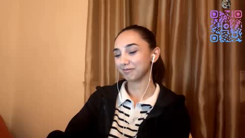 Lina online show from October 15, 10:45 pm