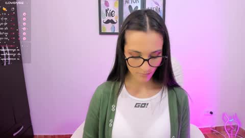 Snapshot of lilith01_ chatting on January 11, 7:49 pm Leidy online show from January 11, 7:49 pm