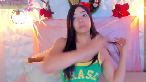 Snapshot of lilith__rosse chatting on December 16, 7:32 pm Lilith Rosse online show from December 16, 7:32 pm