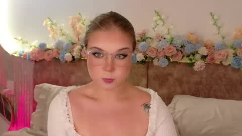 Lilith Bonheur online show from April 25, 11:13 pm
