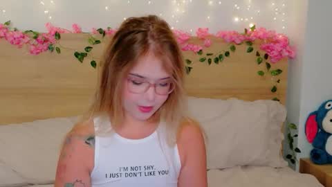 Lilith Bonheur online show from November 7, 9:42 pm