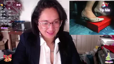 Laura lopez online show from December 19, 12:34 pm