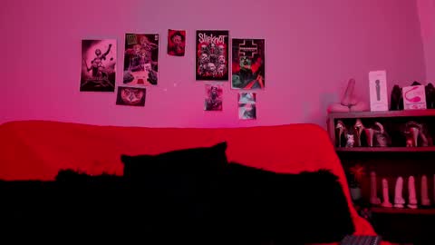 Snapshot of lilith_deveraux_ chatting on October 20, 2:20 pm MISTRESS LILITH online show from October 20, 2:20 pm