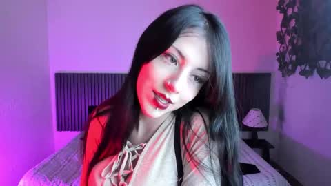 Lilith Patton  online show from November 3, 12:20 pm