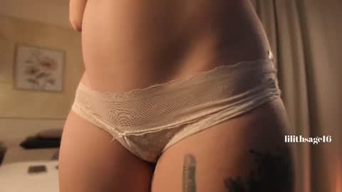 lilith_sage_ online show from July 23, 8:50 pm