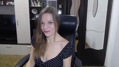 Snapshot of lilith_small21 chatting on October 20, 9:12 am lilith small21 online show from October 20, 9:12 am
