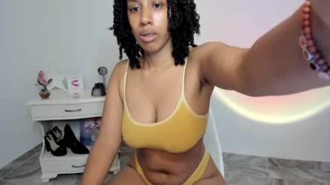 Alejandra  online show from July 19, 6:04 am