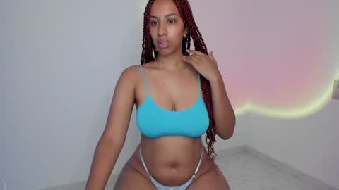 Snapshot of lilith_vision chatting on December 20, 12:27 pm Alejandra online show from December 20, 12:27 pm