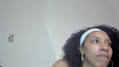 Alejandra  online show from November 18, 4:13 am