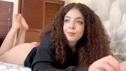 Lilith  online show from February 5, 3:15 pm