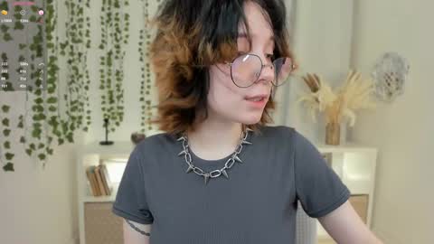 Lilith online show from January 15, 3:22 am