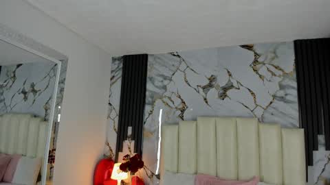 Lilith  online show from February 22, 6:39 am