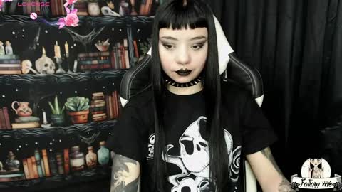 Snapshot of lilithmoon666 chatting on December 12, 2:15 am   online show from December 12, 2:15 am