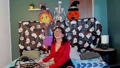 Snapshot of lilithmuller_ chatting on October 3, 2:44 pm lilithmuller_ online show from October 3, 2:44 pm