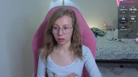 Snapshot of lill_mary chatting on September 18, 2:54 am Maria online show from September 18, 2:54 am