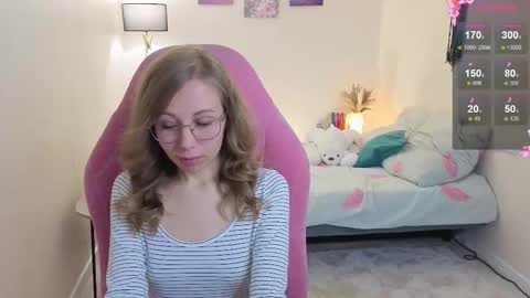 Snapshot of lill_mary chatting on October 15, 1:52 am Maria online show from October 15, 1:52 am