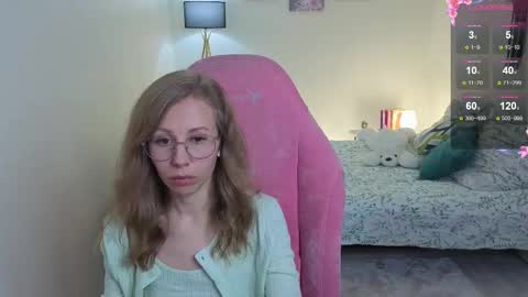 Snapshot of lill_mary chatting on September 22, 3:27 am Maria online show from September 22, 3:27 am