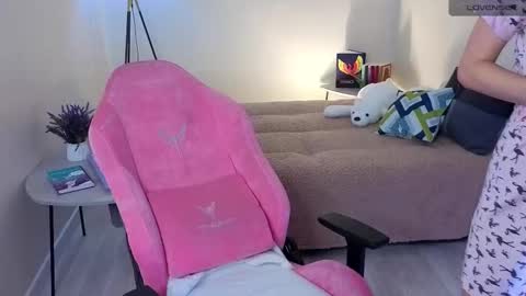 Snapshot of lill_mary chatting on February 22, 2:28 am Maria online show from February 22, 2:28 am