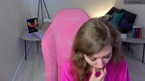Snapshot of lill_mary chatting on February 7, 2:19 am Maria online show from February 7, 2:19 am