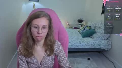 Snapshot of lill_mary chatting on September 13, 2:41 am Maria online show from September 13, 2:41 am