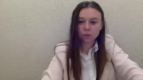 Lily online show from October 18, 6:53 pm
